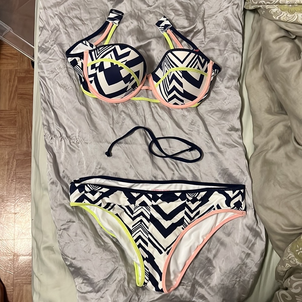 Victoria’s Secret Swim Set
